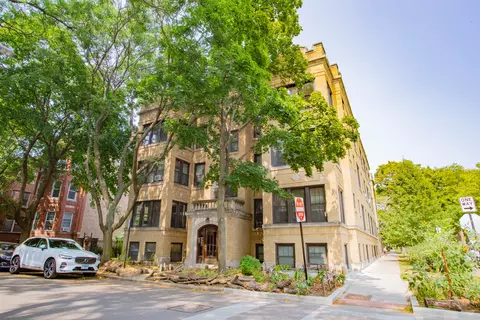 1400 W Elmdale Ave #3E, Chicago, IL 60660