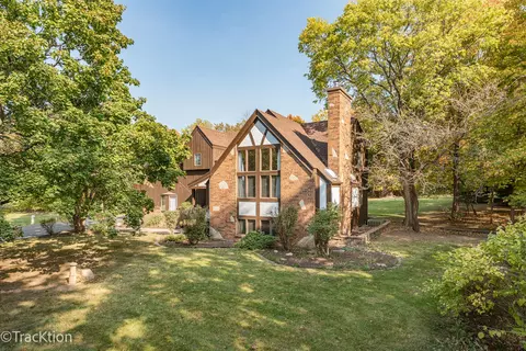 79 Timbercreek Dr E, Yorkville, IL 60560