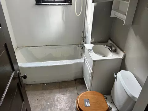 3040 N Drake Ave, Chicago, IL 60618 photo 12