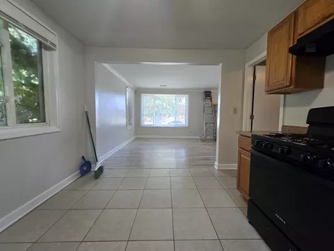 357 Oswego St, Park Forest, IL 60466 photo 3