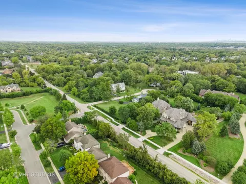 121 Hill Rd, Willowbrook, IL 60527 photo 37