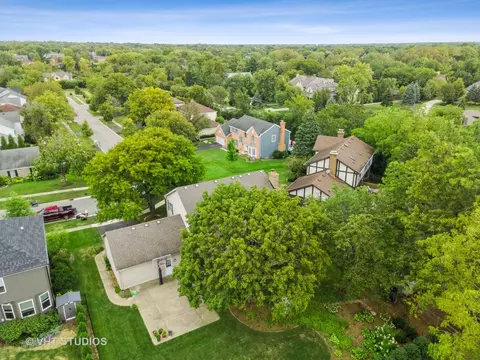 121 Hill Rd, Willowbrook, IL 60527 photo 41