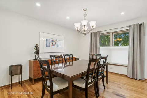 121 Hill Rd, Willowbrook, IL 60527 photo 8