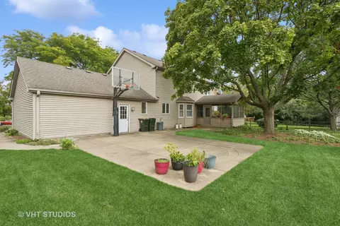 121 Hill Rd, Willowbrook, IL 60527 photo 27