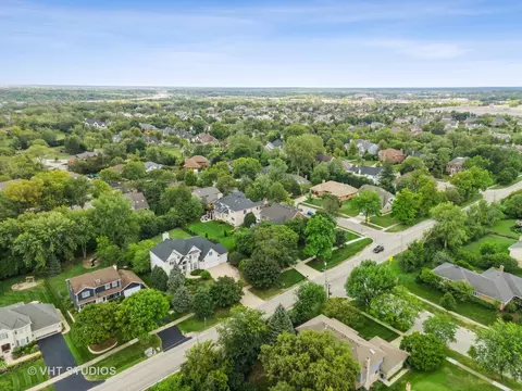 121 Hill Rd, Willowbrook, IL 60527 photo 39