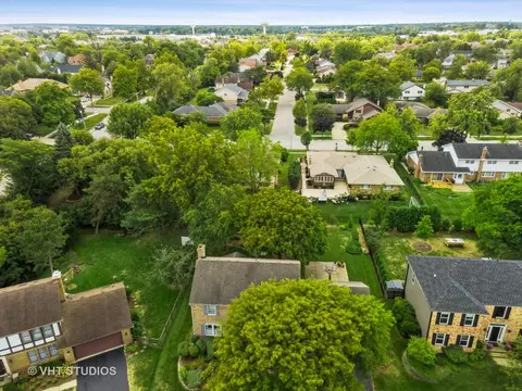 121 Hill Rd, Willowbrook, IL 60527 photo 29