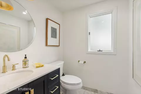 121 Hill Rd, Willowbrook, IL 60527 photo 19