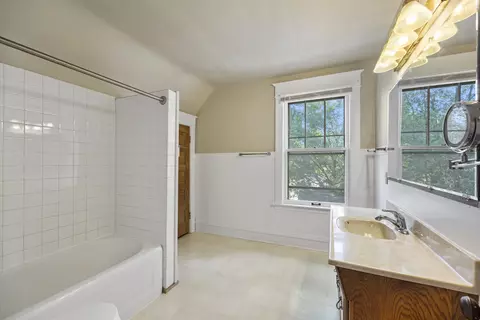 506 E Graham St, Bloomington, IL 61701 photo 23