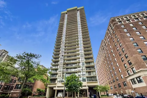 3150 N Sheridan Rd #16A, Chicago, IL 60657
