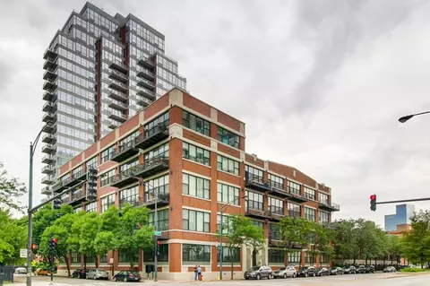 1601 S Indiana Ave #216, Chicago, IL 60616