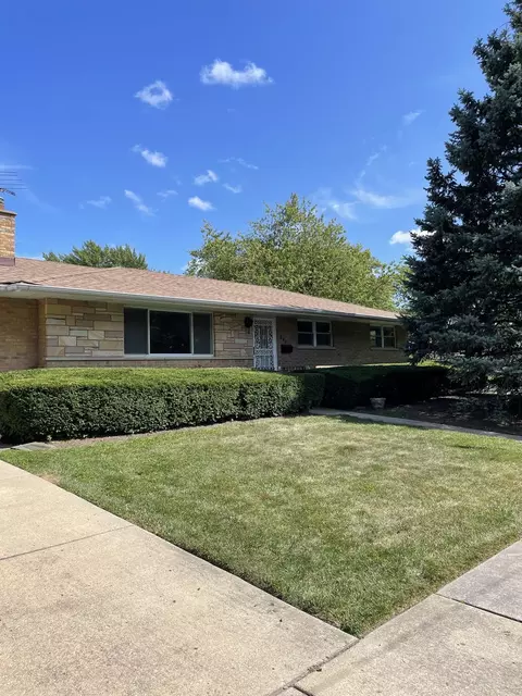 541 Beau Dr, Des Plaines, IL 60016 photo 4