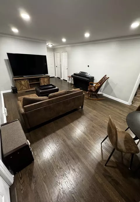 Living - 1107 Campbell Ave, Wheaton, IL 60189 photo 1 of 3
