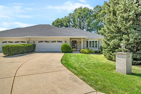 38 Coventry Chase, Joliet, IL 60431