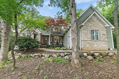 21516 Weiss Trl, Marengo, IL 60152