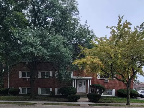 727 S Maple Ave #303, Oak Park, IL 60304