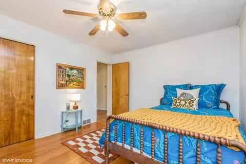 Bedroom - 1345 S 6th Ave, Des Plaines, IL 60018 photo 1 of 4