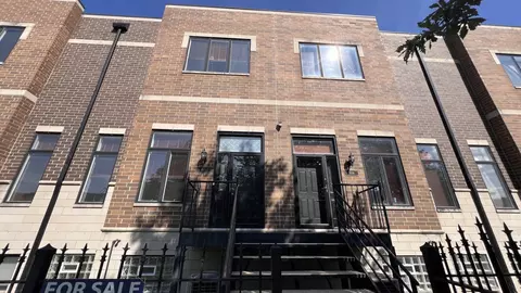 3537 S Oakley Ave, Chicago, IL 60609