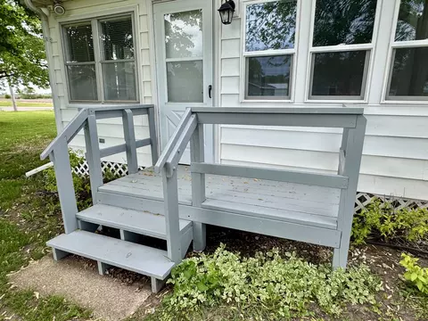 Exterior - 321 E North St, Sheffield, IL 61361 photo 2 of 4