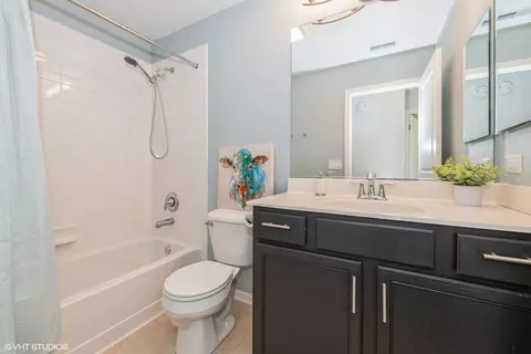 1221 Willow Ave, Des Plaines, IL 60016 photo 17