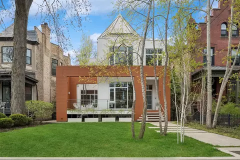 4152 N Greenview Ave, Chicago, IL 60613
