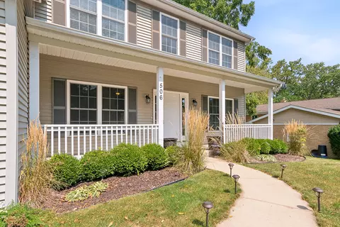 Exterior - 506 Beach Dr, Algonquin, IL 60102 photo 3 of 6
