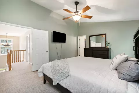 Bedroom - 506 Beach Dr, Algonquin, IL 60102 photo 1 of 6