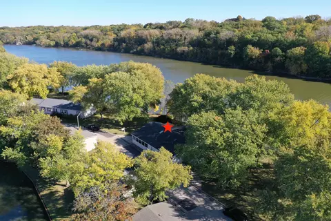 281 Catherine Ln, Elgin, IL 60123 photo 34