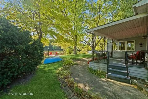 281 Catherine Ln, Elgin, IL 60123 photo 5