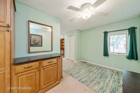 281 Catherine Ln, Elgin, IL 60123 photo 26