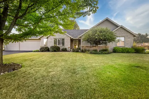 11433 Dwyer Ln, Roscoe, IL 61073