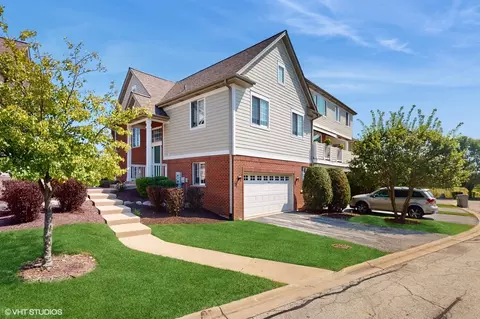15807 Scotsglen Rd, Orland Park, IL 60462