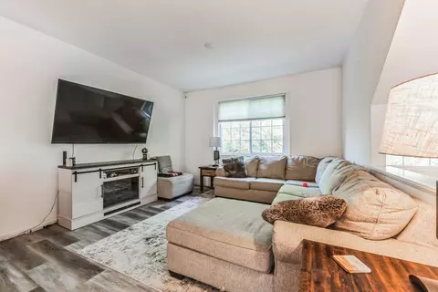 Living - 3332 Cameron Dr, Elgin, IL 60124 photo 1 of 3