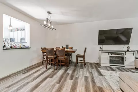 Dining - 3332 Cameron Dr, Elgin, IL 60124 photo 2 of 2