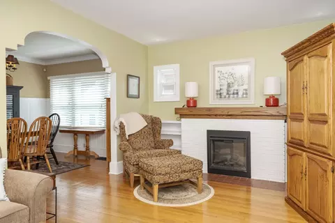 102 S Moore St, Bloomington, IL 61701 photo 11