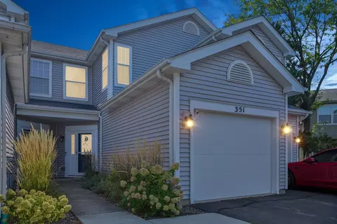 351 Hunterdon Ct, Schaumburg, IL 60194