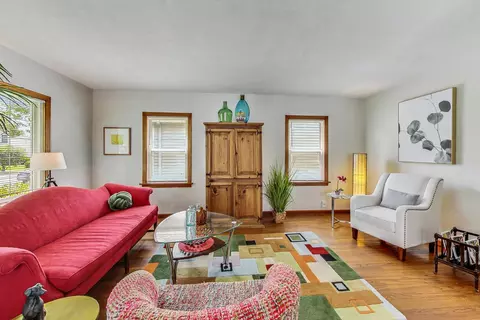 Living - 17826 Roy St, Lansing, IL 60438 photo 2 of 3