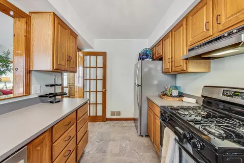 Kitchen - 17826 Roy St, Lansing, IL 60438 photo 3 of 3