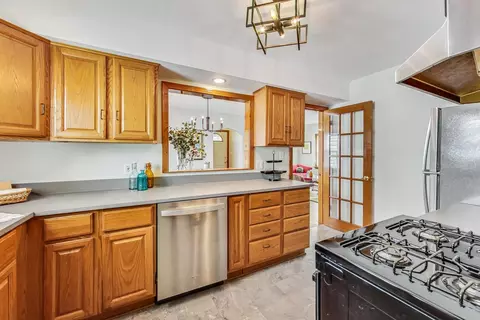 Kitchen - 17826 Roy St, Lansing, IL 60438 photo 2 of 3