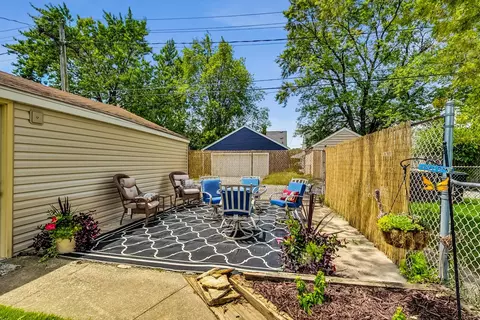 Exterior - 17826 Roy St, Lansing, IL 60438 photo 4 of 4