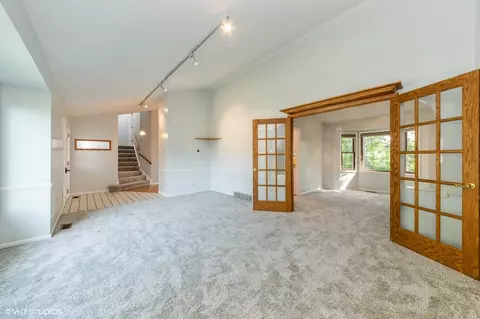 644 White Oak Ln, Bartlett, IL 60103 photo 7