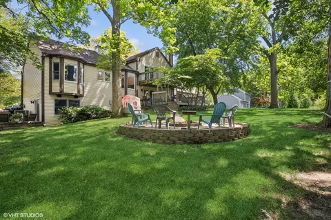 644 White Oak Ln, Bartlett, IL 60103 photo 27