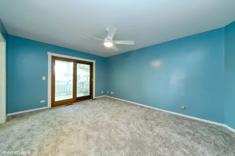 644 White Oak Ln, Bartlett, IL 60103 photo 10