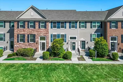 1567 Deer Pointe Dr #0604, South Elgin, IL 60177