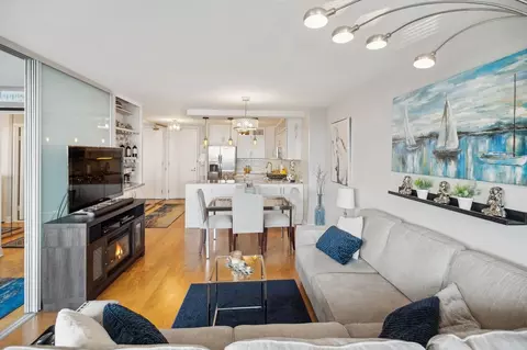 Living - 400 E Randolph St #2201, Chicago, IL 60601 photo 8 of 10