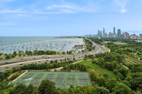 View/Area - 400 E Randolph St #2201, Chicago, IL 60601 photo 3 of 8