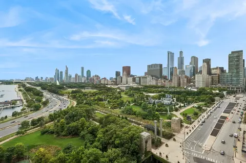 View/Area - 400 E Randolph St #2201, Chicago, IL 60601 photo 5 of 8