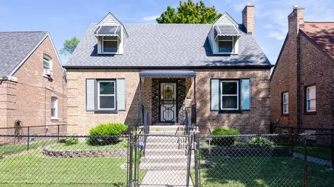 10149 S Crandon Ave, Chicago, IL 60617