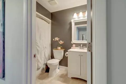 Bath - 1816 Taft Dr, Normal, IL 61761 photo 2 of 2