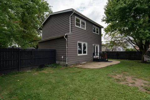 Exterior - 1816 Taft Dr, Normal, IL 61761 photo 8 of 11