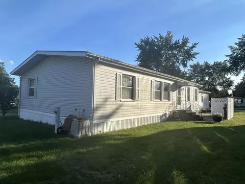 506 Greenview Rd, Belvidere, IL 61008